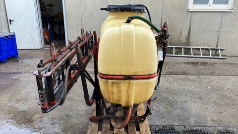 [3508-3939538-5.jpg]