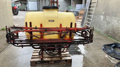 [3508-3939538-6.jpg]