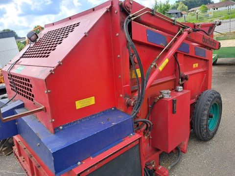 [3508-4283757-5.jpg]