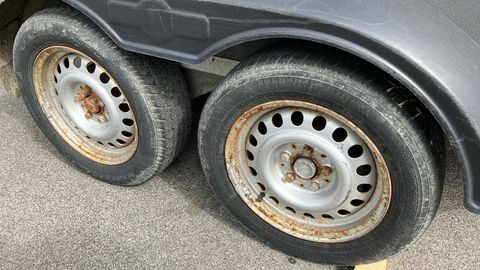 [3508-4315504-9.jpg]
