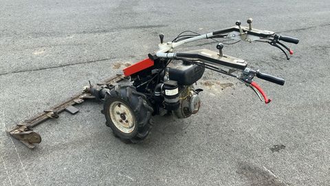 [3508-4404193-3.jpg]