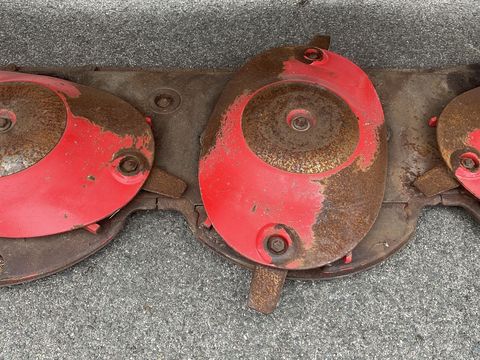 [3508-4406115-15.jpg]