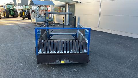 [3508-4502146-7.jpg]