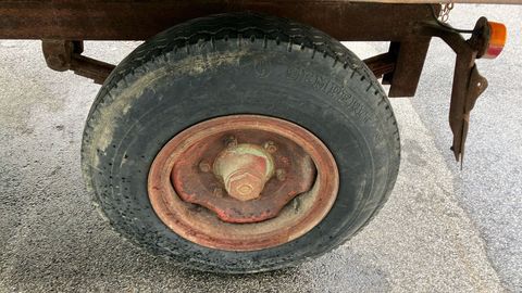 [3508-4536791-7.jpg]