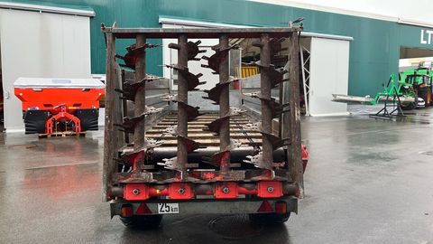 [3508-4901840-6.jpg]