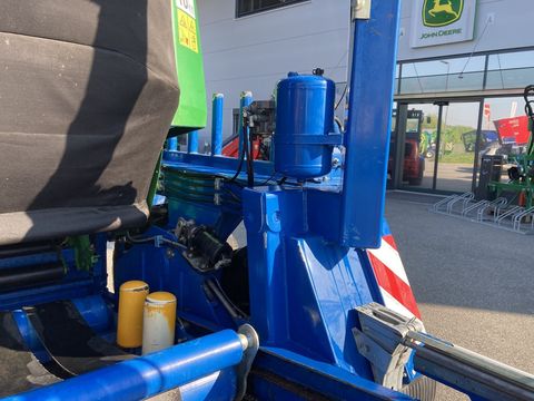 [3508-5606476-14.jpg]