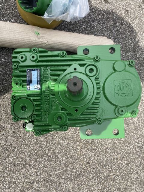 [3508-5721994-7.jpg]