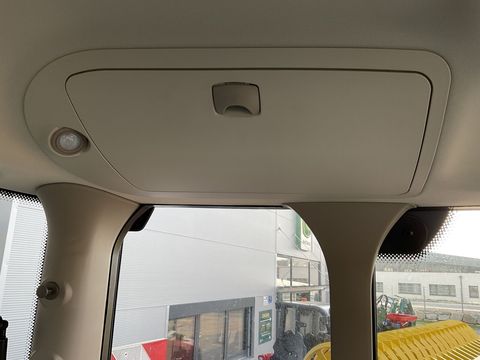 [3508-6285984-23.jpg]