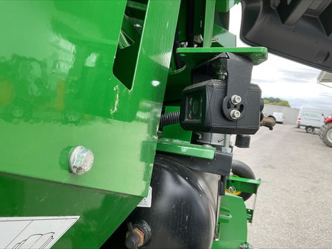 [3508-6296551-10.jpg]