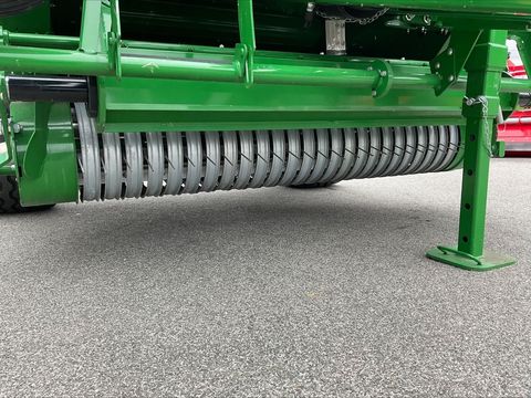 [3508-6296551-15.jpg]