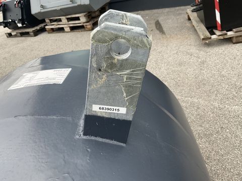 [3508-6522385-8.jpg]