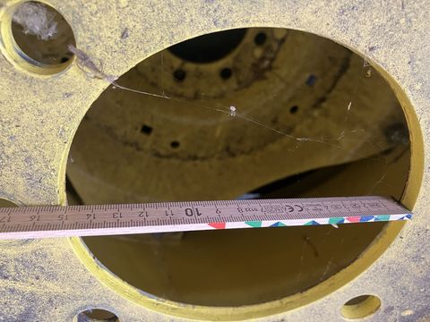 [3508-6670081-12.jpg]