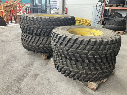 [3508-6670081-6.jpg]