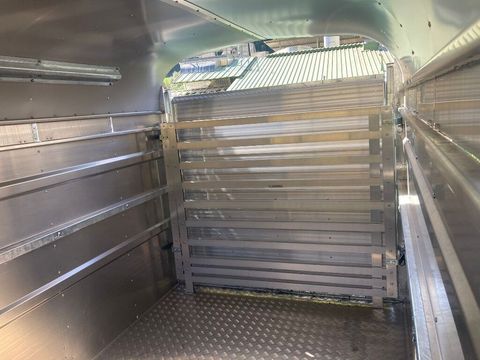 [3511-6172758-7.jpg]