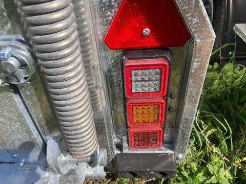 [3511-6172758-9.jpg]