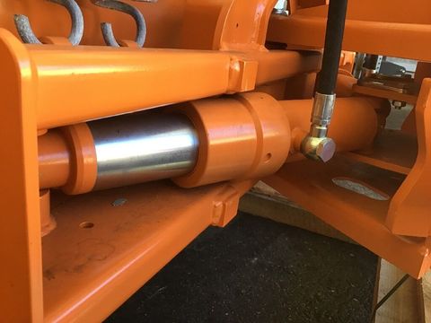 [3511-6203187-4.jpg]