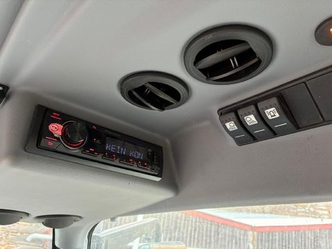 [3511-6750608-12.jpg]