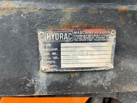 [3511-6750827-3.jpg]