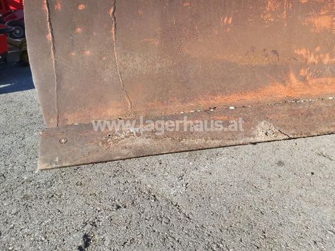 [3559-6298953-8.jpg]