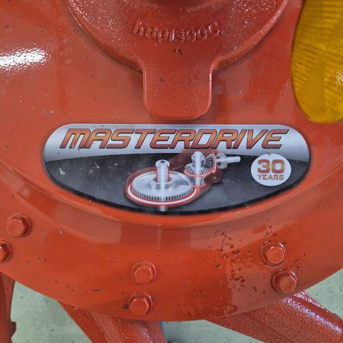 [3559-6386346-5.jpg]