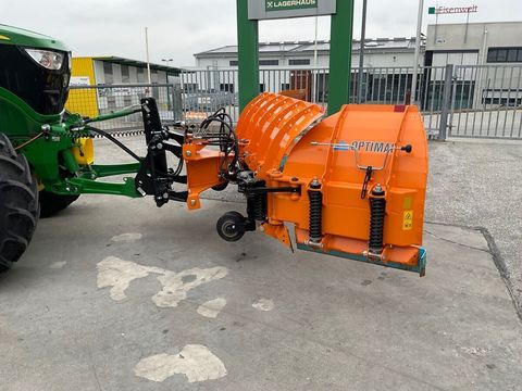 [3571-4135712-6.jpg]