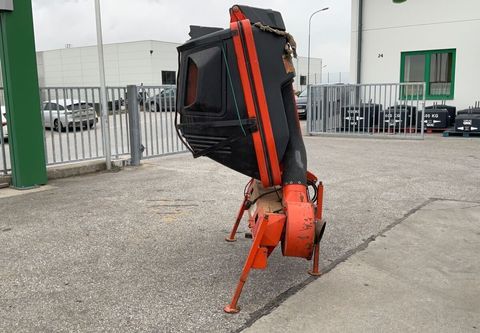 [3571-4147949-5.jpg]