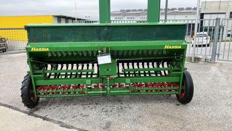 [3571-4575319-5.jpg]