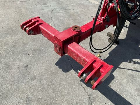 [3571-4803261-12.jpg]