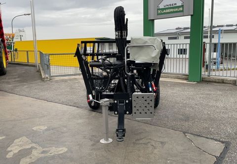 [3571-4837657-4.jpg]