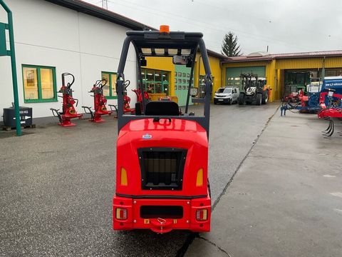 [3571-4901846-6.jpg]