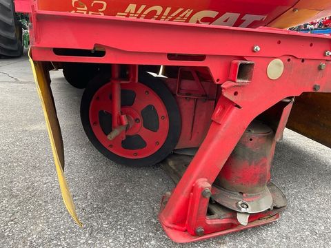 [3571-5324941-11.jpg]