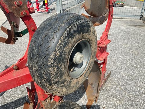 [3571-5667347-6.jpg]