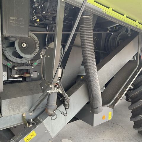 [3571-6381308-17.jpg]