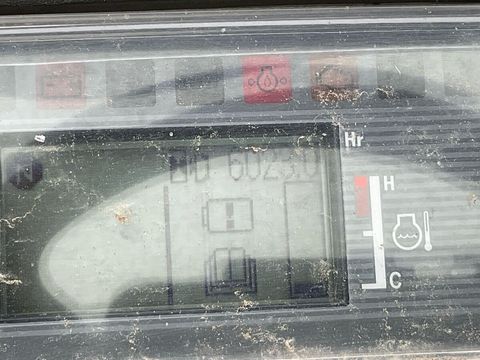 [3571-6413671-14.jpg]