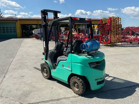 [3571-6413671-5.jpg]