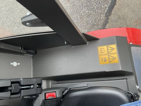 [3571-6462510-12.jpg]