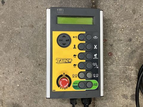 [3571-6478478-11.jpg]