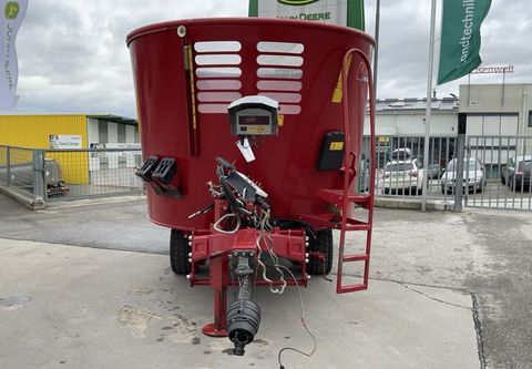 [3571-6706138-3.jpg]