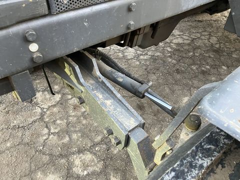 [3571-6732783-11.jpg]