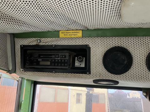 [3571-6732783-13.jpg]