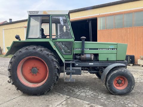 [3571-6732783-6.jpg]