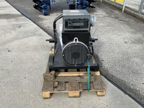 [3571-6746149-4.jpg]