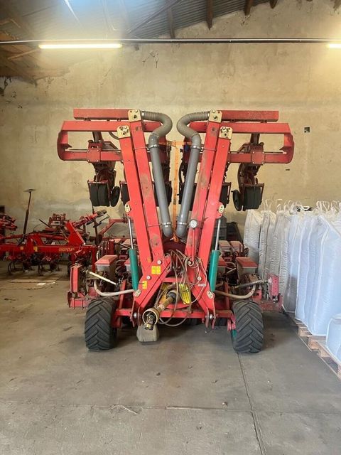 [3592-5624037-3.jpg]