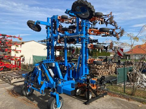 [3592-5795899-3.jpg]