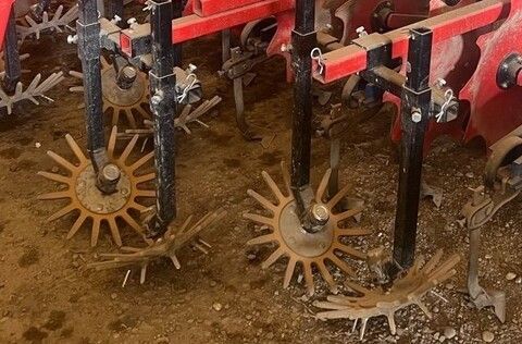 [3592-5813314-12.jpg]