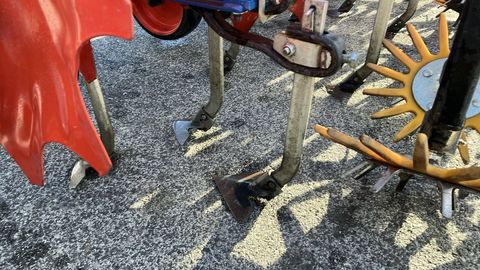 [3592-5813314-15.jpg]