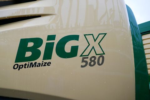 [3600-4141301-4.jpg]
