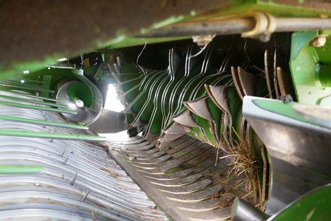 [3600-4225366-3.jpg]