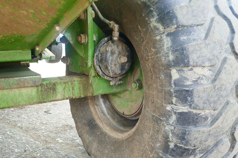 [3600-4225366-7.jpg]