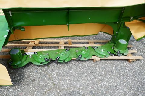 [3600-4325859-3.jpg]
